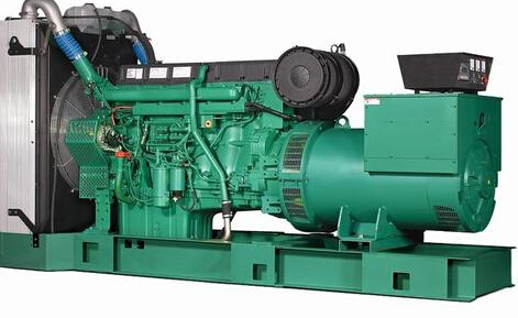 市中发电机除垢后需要用清水冲洗水冷式机油散热器几次？